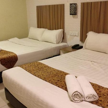 101 Lake View Hotel Puchong Exterior photo