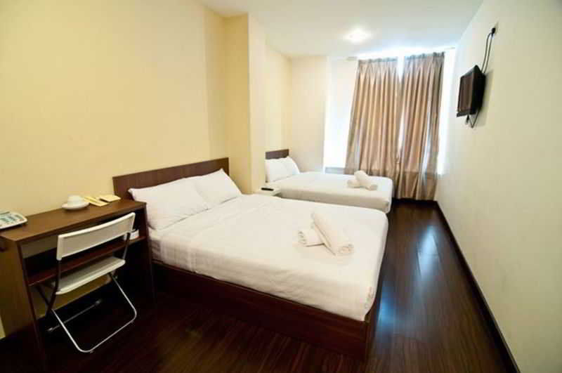 101 Lake View Hotel Puchong Exterior photo