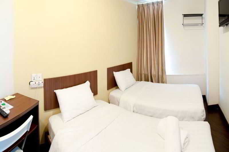 101 Lake View Hotel Puchong Exterior photo