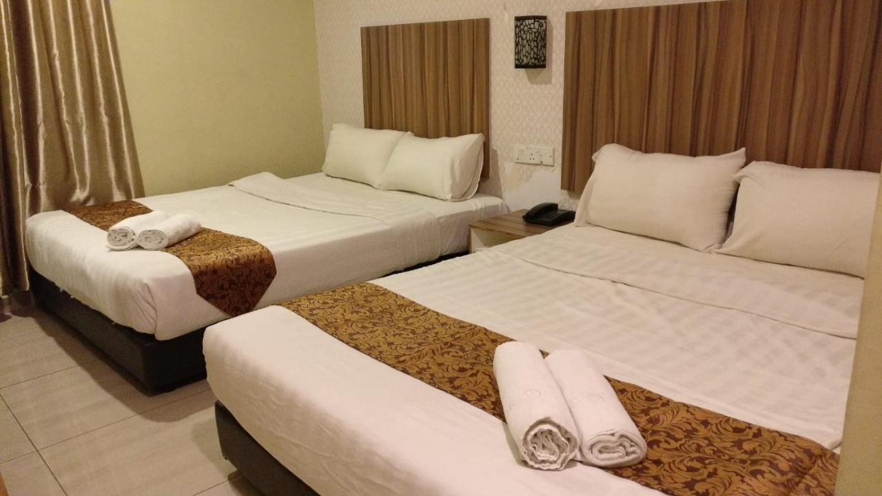 101 Lake View Hotel Puchong Exterior photo